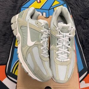 Nike Zoom Vomero 5 Jade Horizon Size 13M